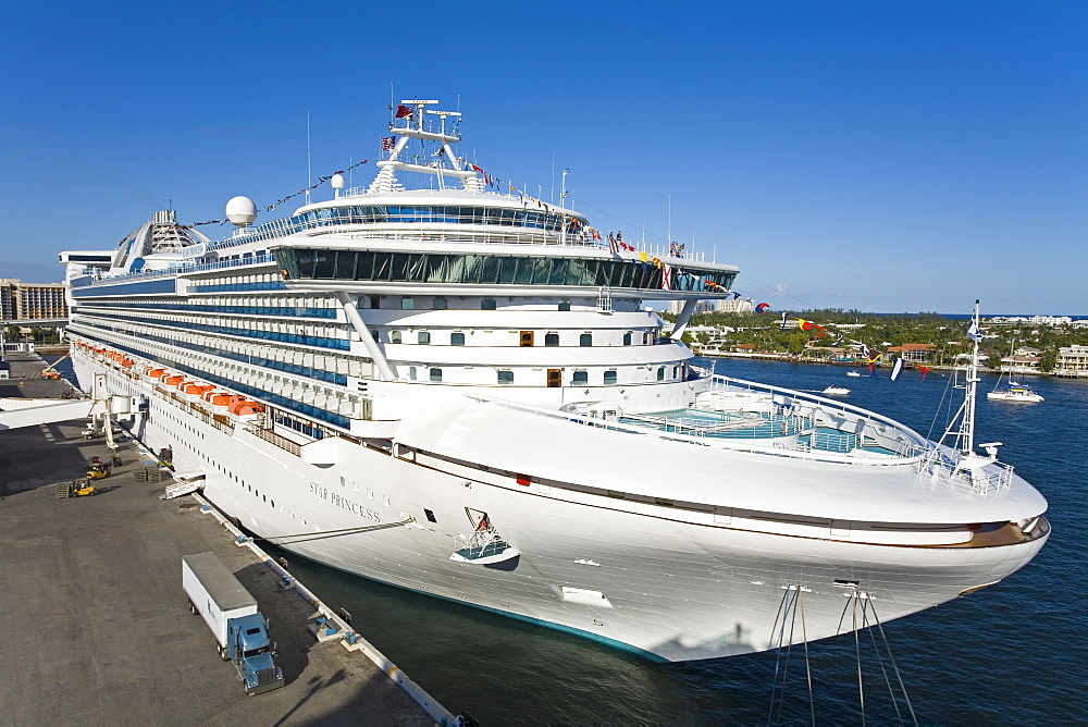 Cruise ship, Port Everglades, Fort Lauderdale, Florida, United States of America, North America