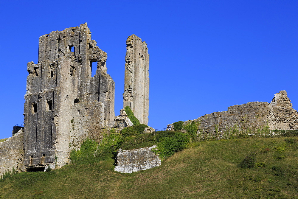 Corfe Castle, Isle of Purbeck, Dorset, England, United Kingdom, Europe