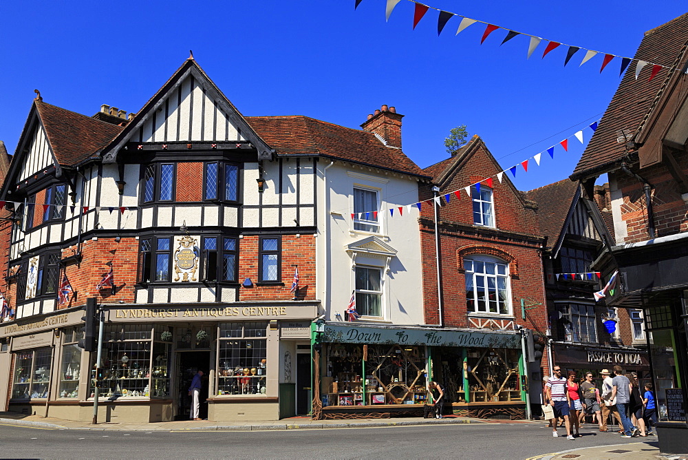 High Street, Lyndhurst Town, New Forest, Hampshire, England, United Kingdom, Europe