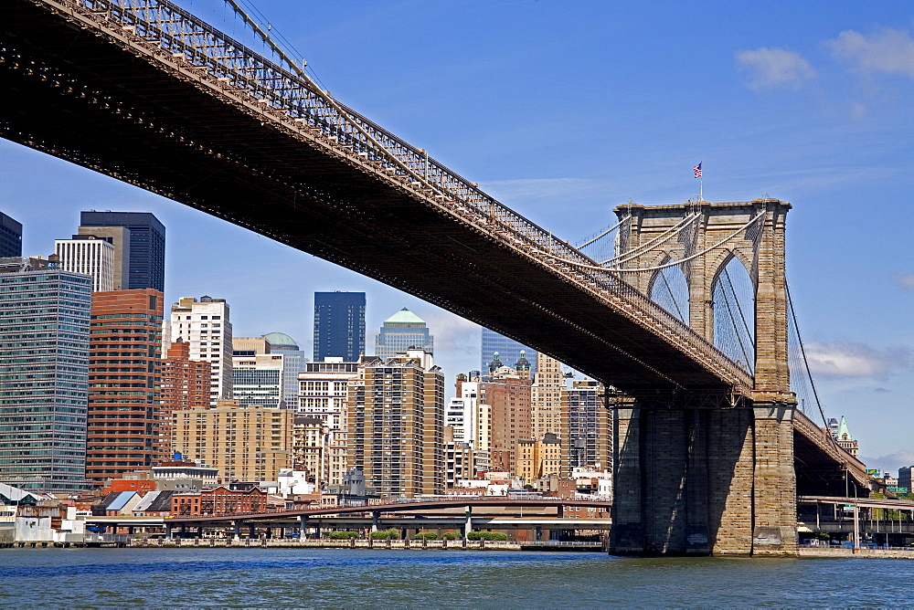 Brooklyn Bridge and Lower Manhattan Skyline viewed from Empire Fulton Ferry State Park, Dumbo District, Brooklyn, New York City, New York, United States of America, North America