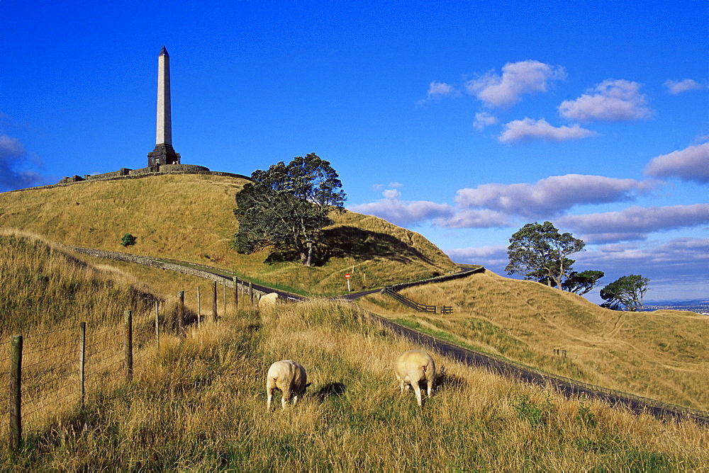 Cenotaph, One Tree Hill Domain, Auckland, North Island, New Zealand, Pacific