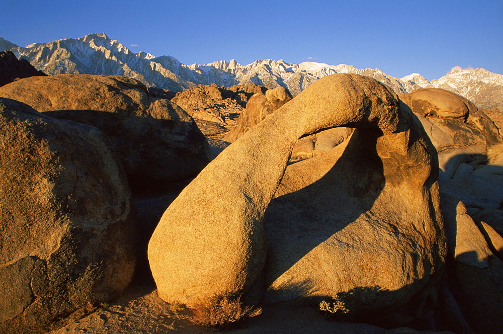 Rock arch, Alabama Hills Recreation Area, Eastern Sierra region, California, United States of America, North America