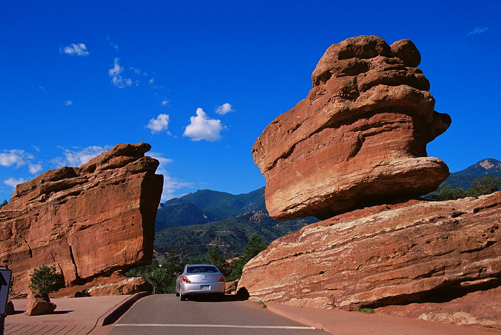 Balanced Rock, Garden of the Gods Park, Colorado, United States of America, North America