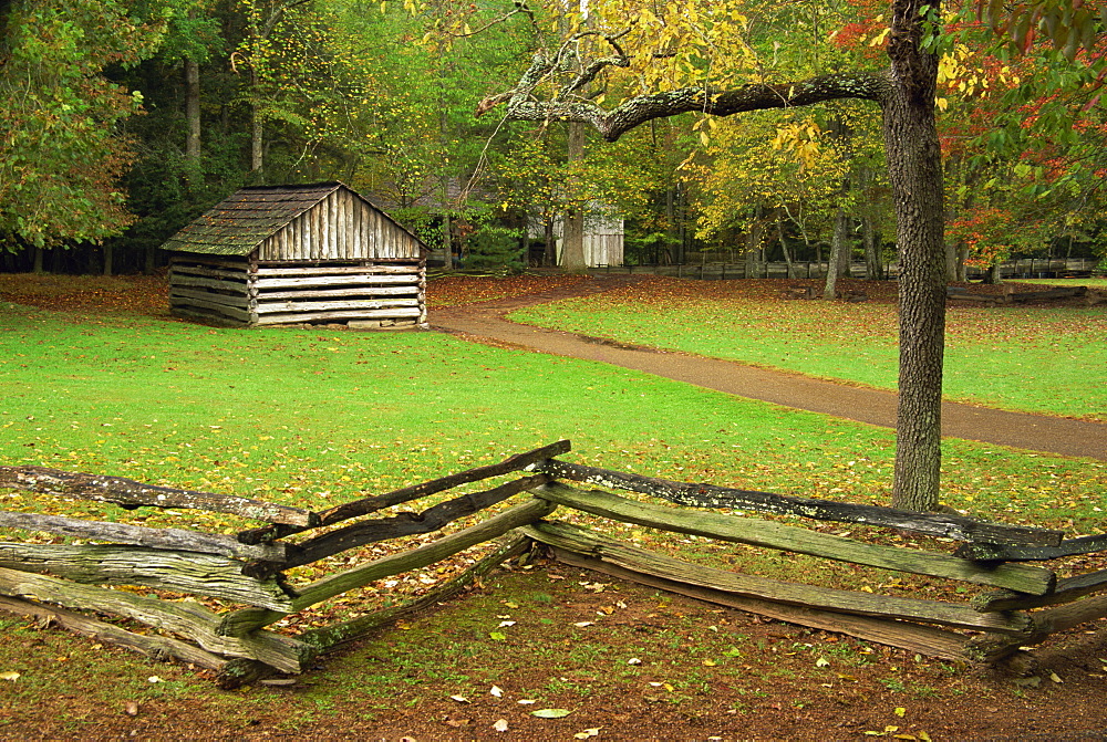 Blacksmith shop, Cable Mill area, Cades Cove, Great Smoky Mountains National Park, Tennessee, United States of America, North America