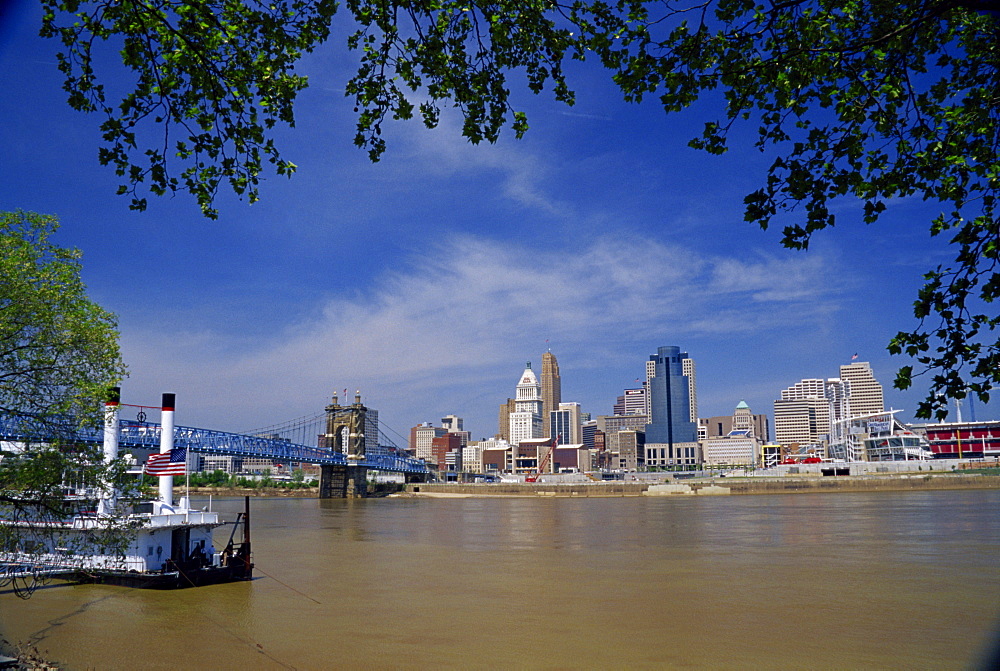 City skyline and Ohio River, Cincinnati, Ohio, United States of America, North America