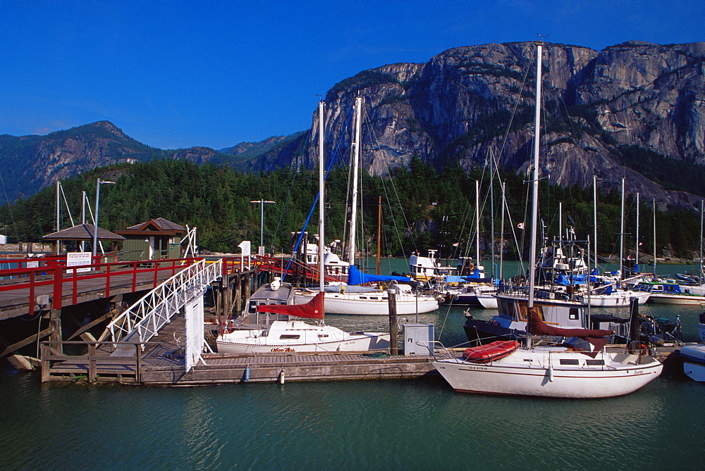 Marina, Squamish Town, west Vancouver, British Columbia, Canada, North America