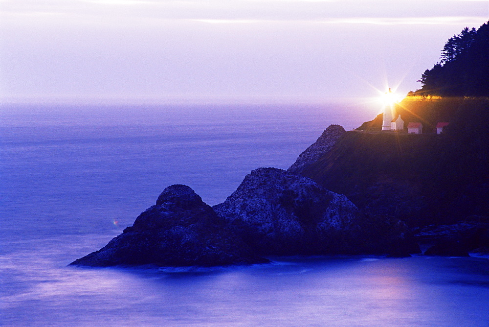 Heceta Head lighthouse, Oregon coast, Oregon, United States of America, North America