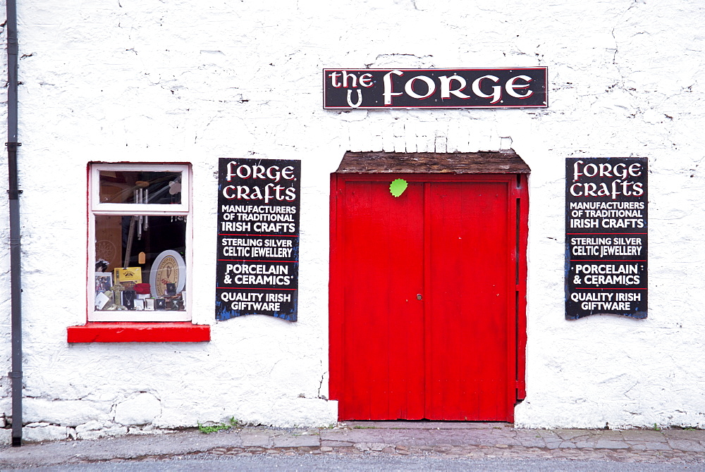 The Forge craft store, Leenane Village, County Mayo, Connacht, Republic of Ireland, Europe