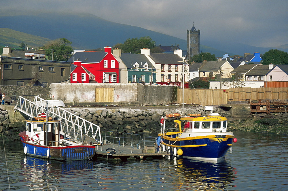 Dingle harbour, County Kerry, Munster, Republic of Ireland, Europe