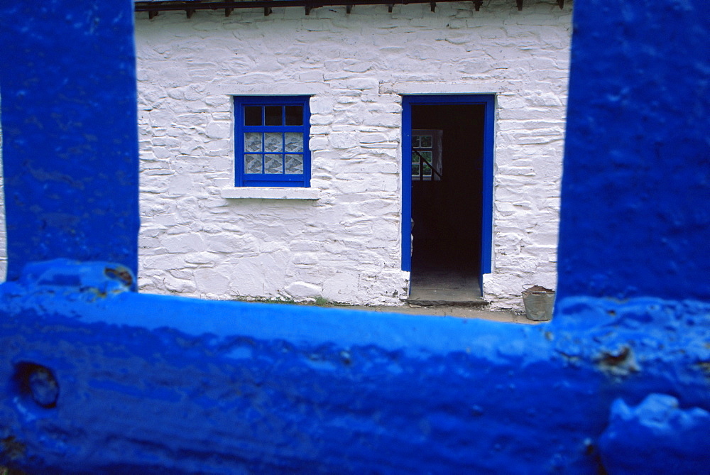 Labourer's cottage, Muckross traditional farms, Killarney, County Kerry, Munster, Republic of Ireland, Europe