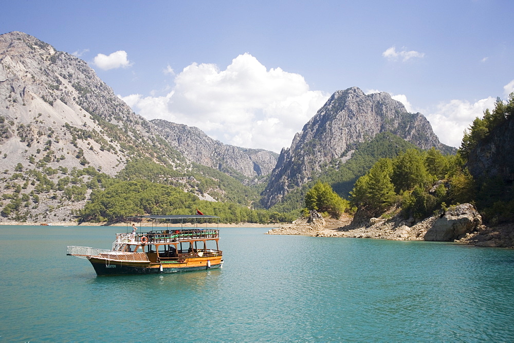 Tourist boat, Green Canyon, Oymapinar Lake, Manavgat, Antalya region, Anatolia, Turkey, Asia Minor, Eurasia