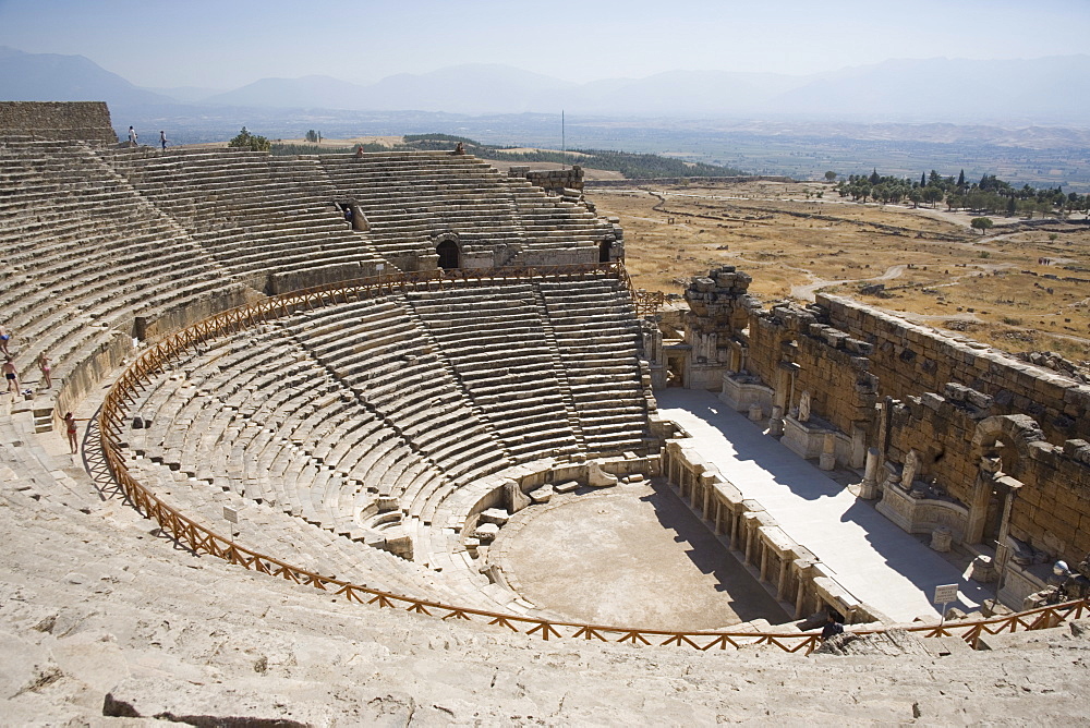 Theatre, built 200BC, archaeological site of Hierapolis, Pamukkale, UNESCO World Heritage Site, Anatolia, Turkey, Asia Minor, Eurasia