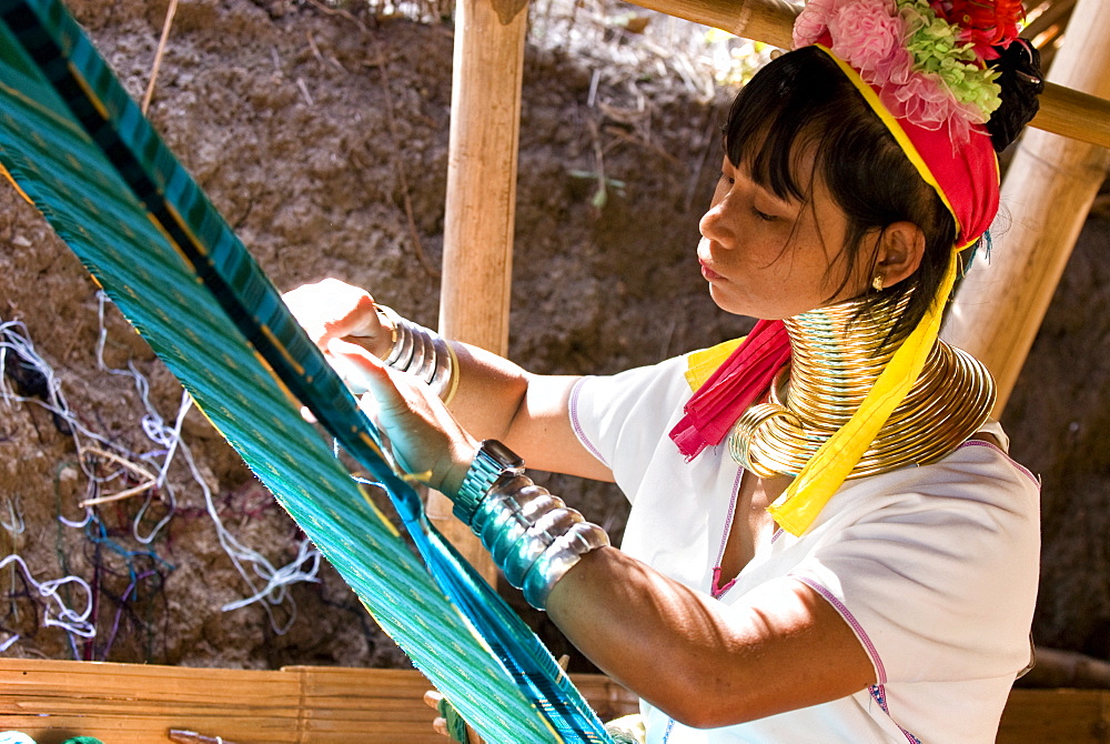 Long neck woman weaving, Karen Padaung, Chiang Mai, Thailand, Southeast Asia, Asia