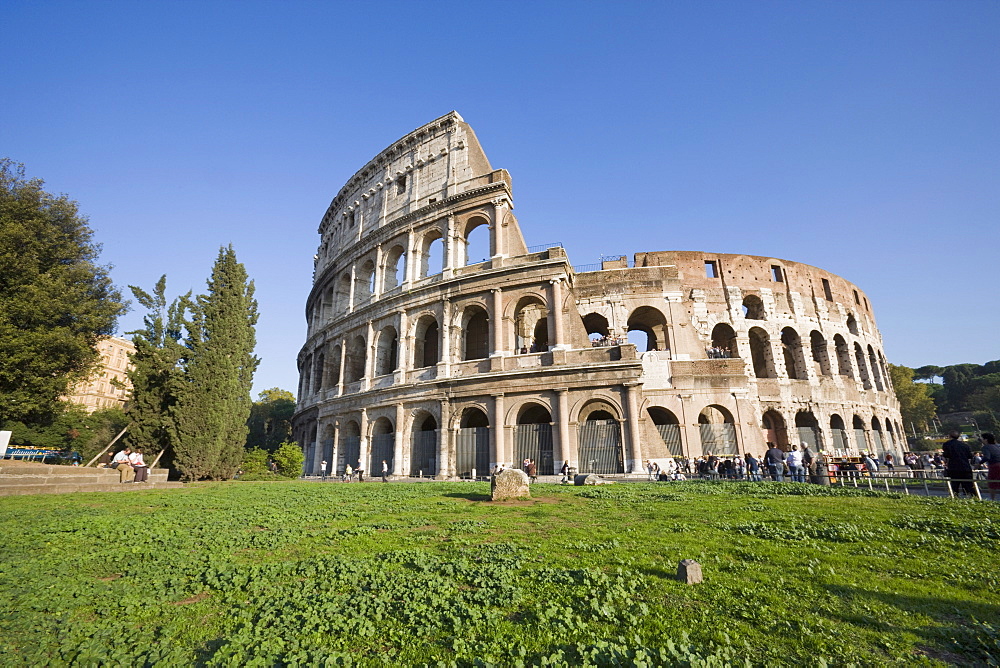 Colosseum amphitheatre, UNESCO World Heritage Site, Rome, Lazio, Italy, Europe