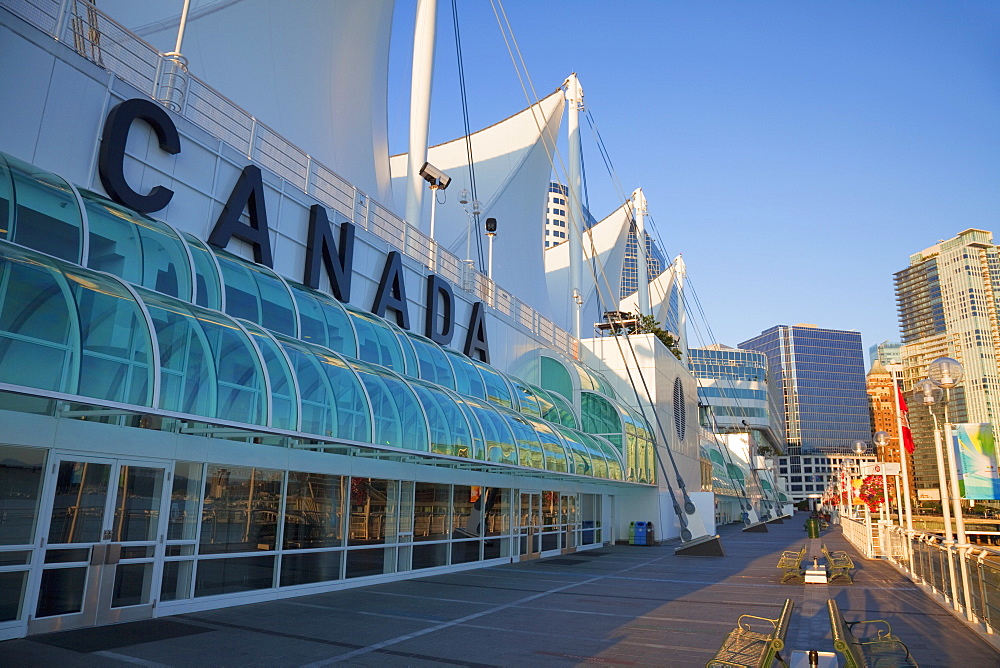 Canada Place in early morning light, Waterfront downtown Vancouver, Vancouver, British Columbia, Canada, North America