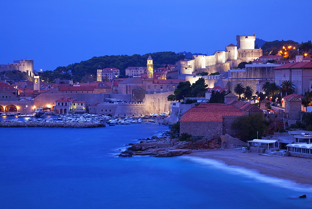 View of Old Town in the early morning, UNESCO World Heritage Site, Dubrovnik, Croatia, Europe