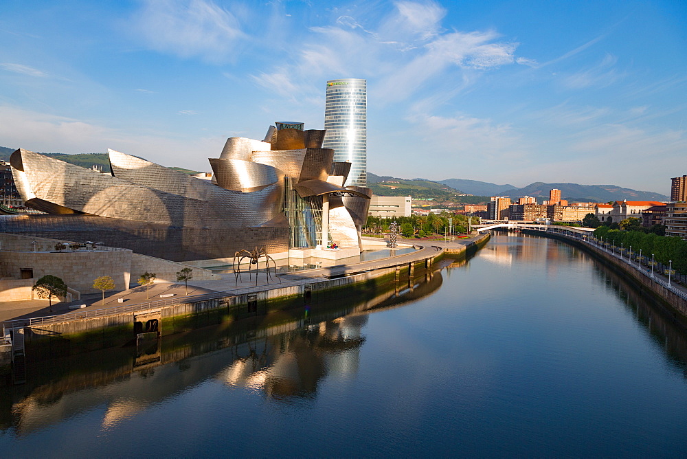 The Guggenheim Museum, designed by Frank Gehry, Bilbao, Biscay (Vizcaya), Basque Country (Euskadi), Spain, Europe