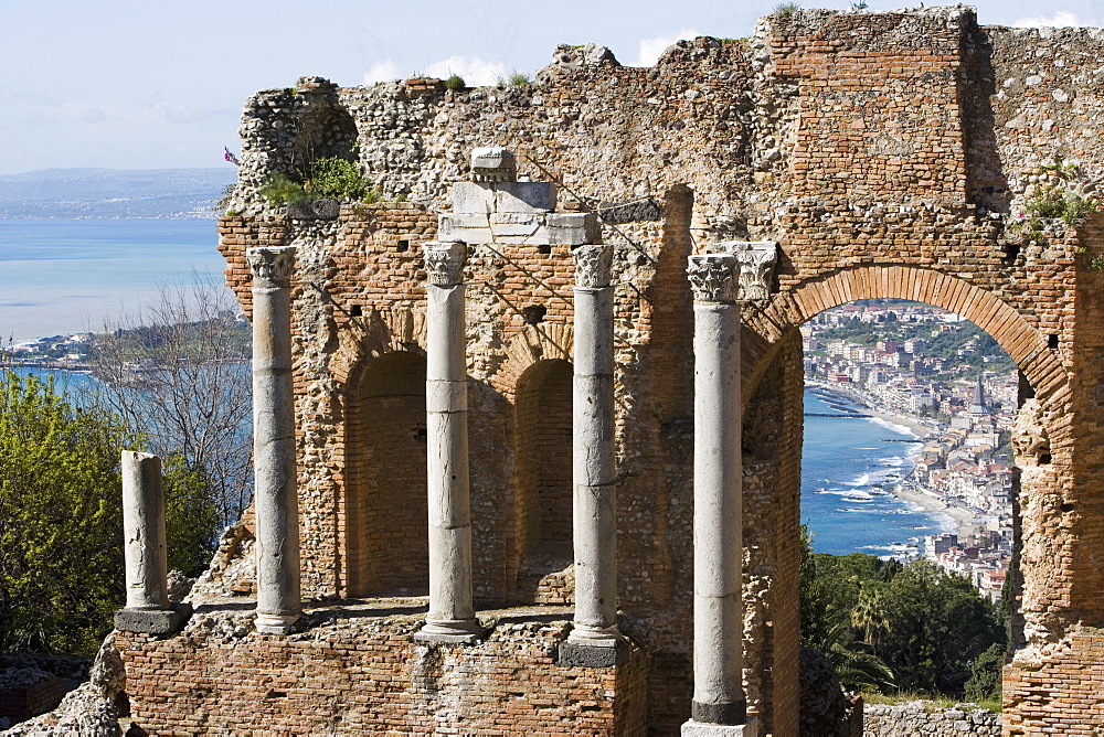 Greek Theatre, view of Giardini Naxos, Taormina, Sicily, Italy, Mediterranean, Europe