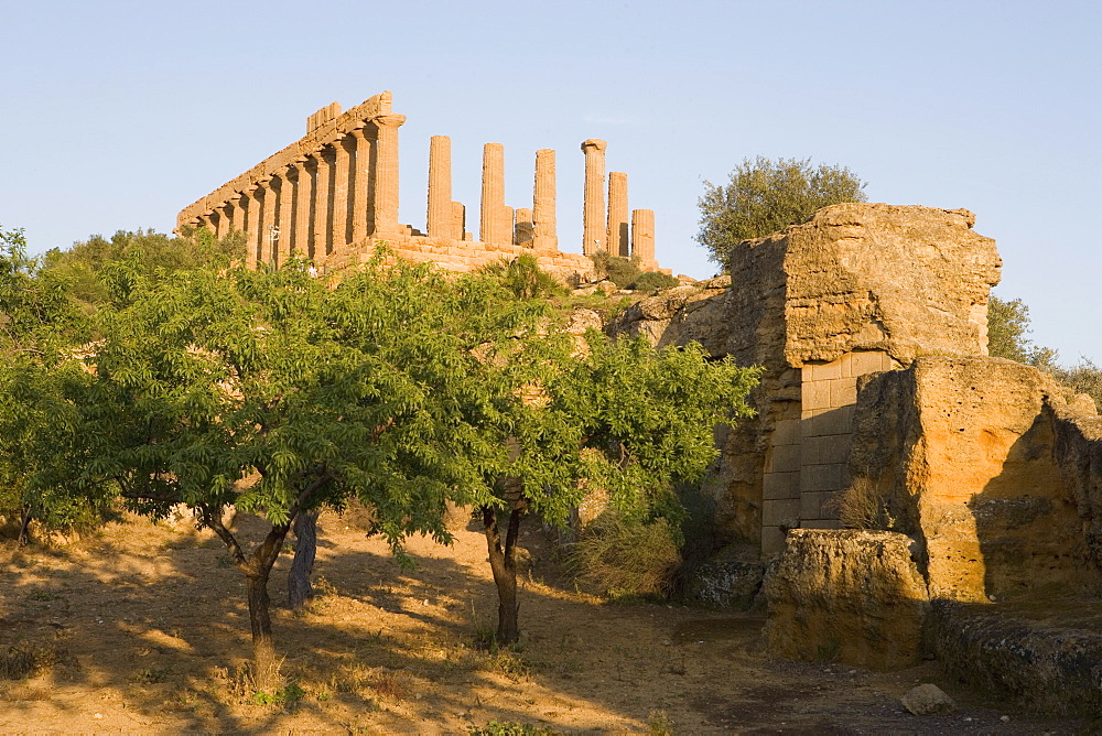 Temple of Hera, Valley of the Temples (Valle dei Templi), Agrigento, UNESCO World Heritage Site, Sicily, Italy, Europe