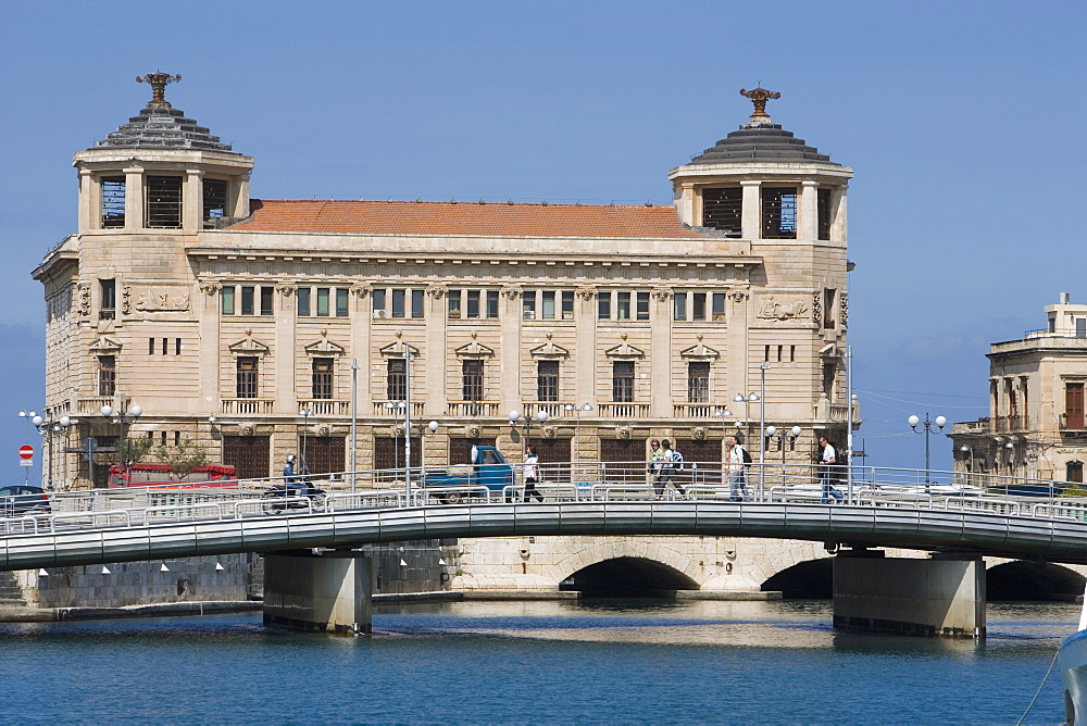 Bridge, harbour, Ortygia, Syracuse, Sicily, Italy, Europe