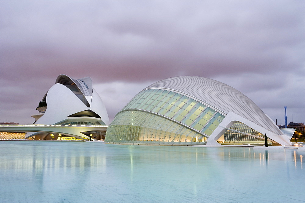 Palau de les Arts, Ciutat de les Arts i de les Ciencies, City of Arts and Sciences, museum, evening, Valencia, Mediterranean, Costa del Azahar, Spain, Europe