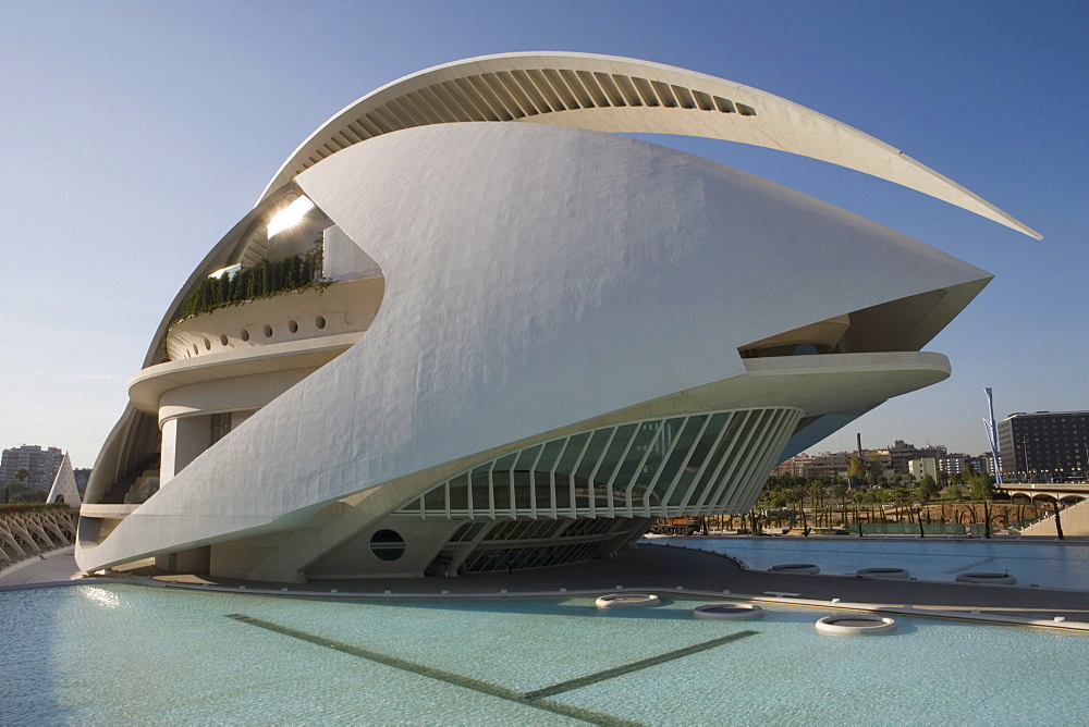 Palau de les Arts, Ciutat de les Arts i de les Ciencies (City of Arts and Sciences), architect Santiago Calatrava, Valencia, Costa del Azahar, Spain, Europe