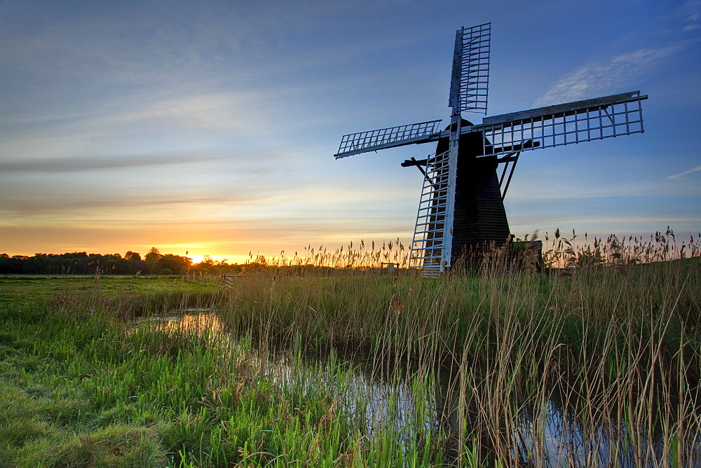 Sunrise at Herringfleet, Suffolk, England, United Kingdom, Europe