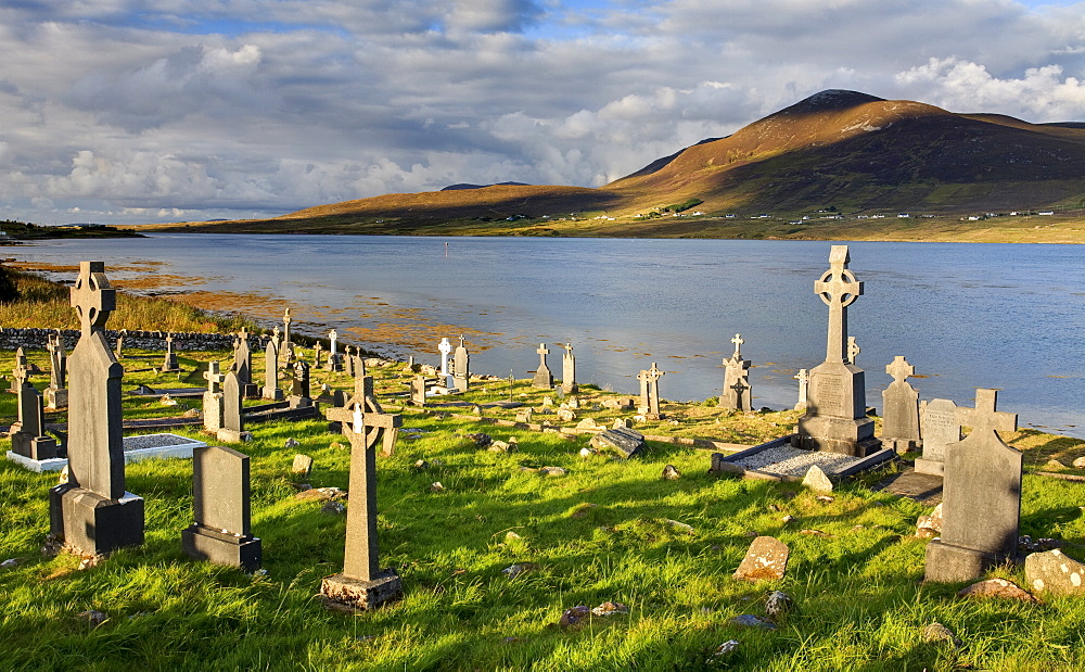 Churchyard, Achill Island, off the coast of County Mayo, Republic of Ireland, Europe