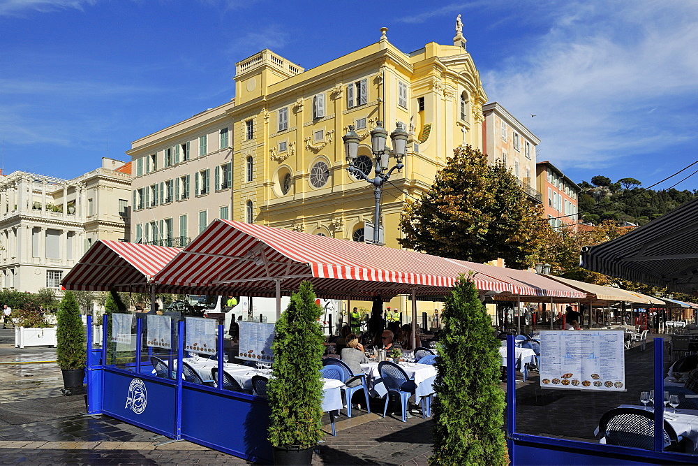 Place Charles Felix, Cours Saleya market and restaurant area, old town, Nice, Alpes Maritimes, Provence, Cote d'Azur, French Riviera, France, Europe