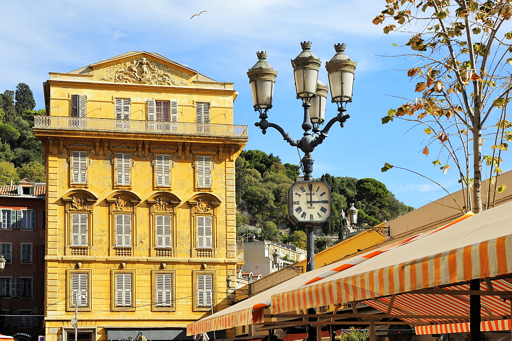 Henri Matisse's House, Place Charles Felix, Cours Saleya market and restaurant area, Old Town, Nice, Alpes Maritimes, Provence, Cote d'Azur, French Riviera, France, Europe