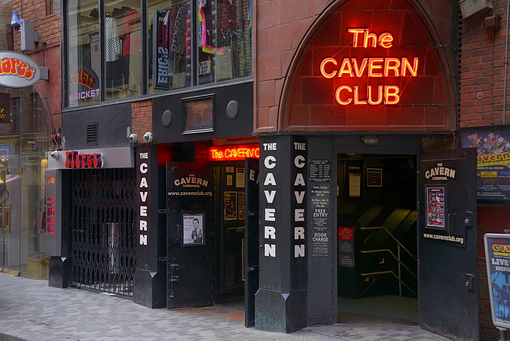 Entrance to the Cavern Club, birthplace of the Beatles, Mathew Street, Liverpool, Merseyside, England, United Kingdom, Europe