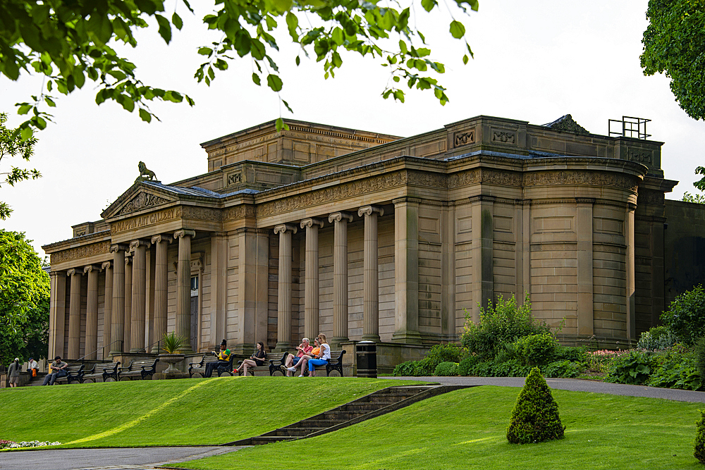 Weston Park Museum and Mappin Art Gallery, opened 1875, Western Bank, Mushroom Lane, Sheffield, Yorkshire, England