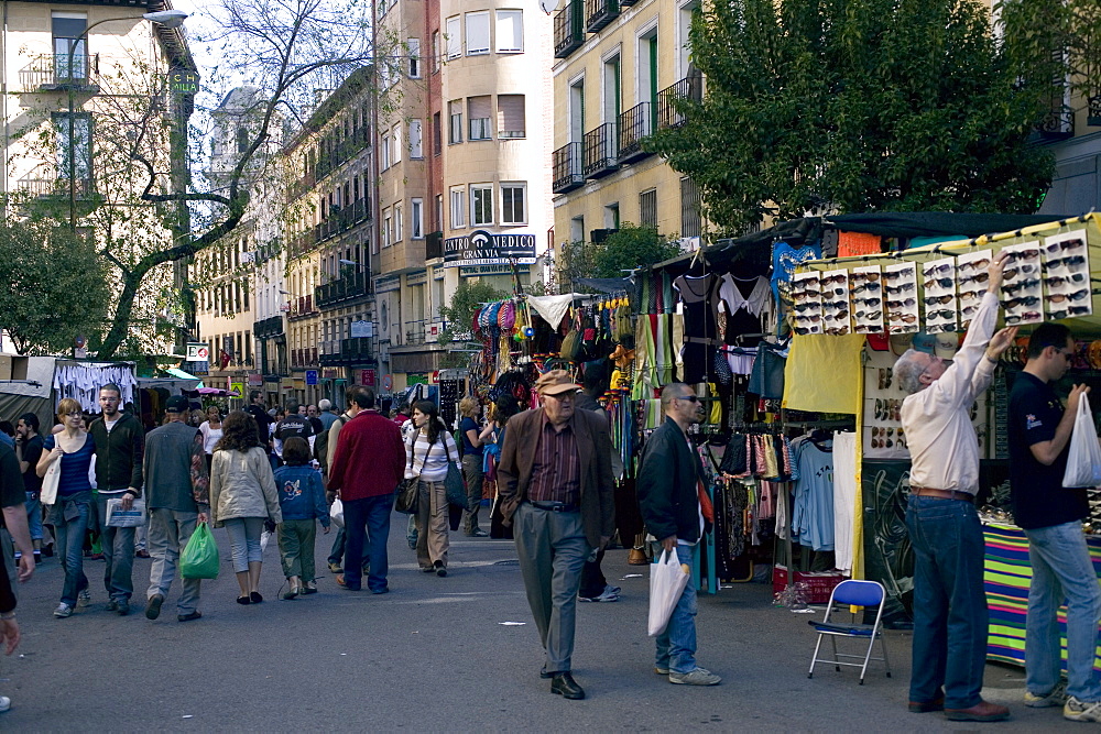 Rastro Sunday Market, Barrio la Latina, Madrid, Spain, Europe  