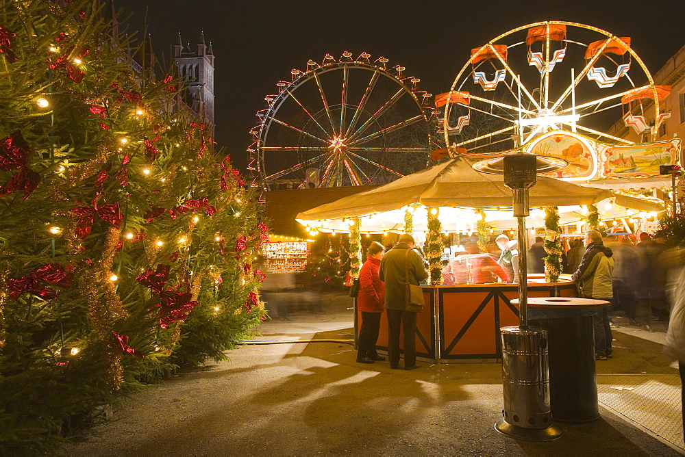 Christmas market, Opera Palace, Berlin, Germany, Europe