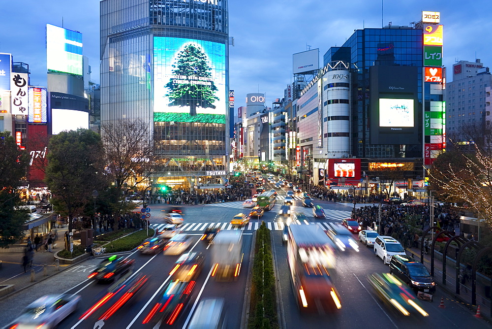 The famous Shibuya Crossing intersection at the centre of Shibuya's fashionable shopping and entertainment district, Shibuya, Tokyo, Japan, Asia