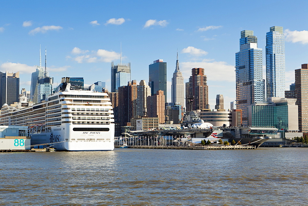 View of Midtown Manhattan across the Hudson River, Manhattan, New York City, New York, United States of America, North America