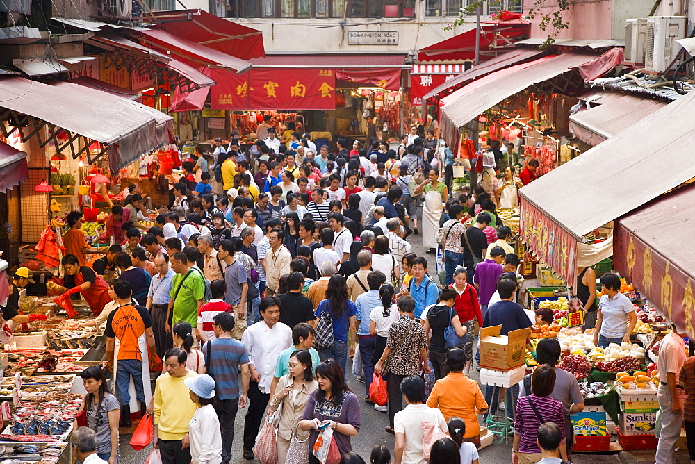 Market scene, Wan Chai, Hong Kong Island, Hong Kong, China, Asia