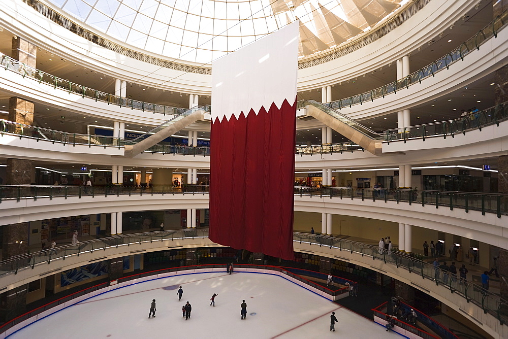 City Centre Doha Mall, the largest of the Middle East's shopping malls with over 350 shops and an ice skating rink, Doha, Qatar, Middle East