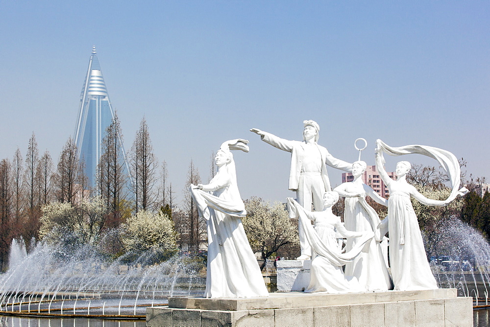 Pyongyang fountains in front of the Pyongyang Indoor Stadium, Pyongyang, Democratic People's Republic of Korea (DPRK), North Korea, Asia