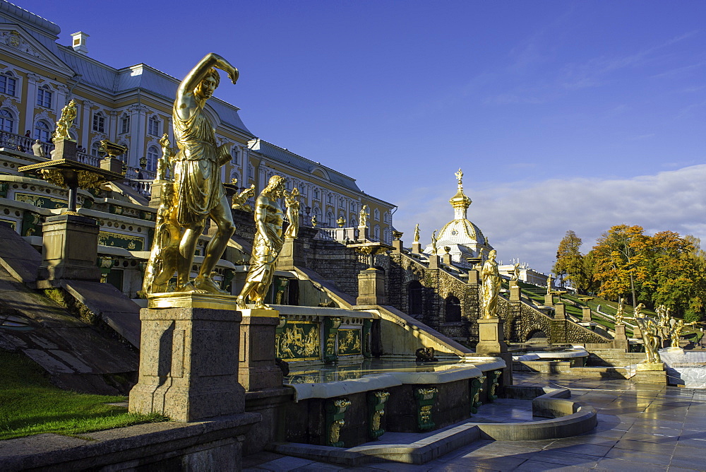 Petrodvorets (Peterhof) (Summer Palace), near St. Petersburg, Russia, Europe