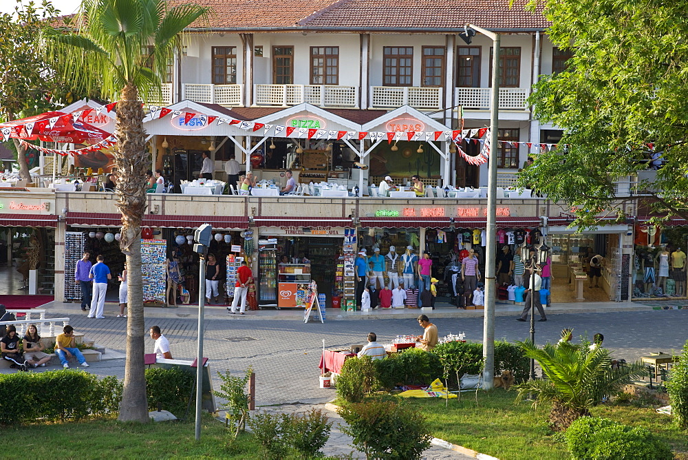 Restaurants and cafes in the resort town of Side, near Antalya, Eastern Mediterranean, Anatolia, Turkey, Asia Minor, Eurasia