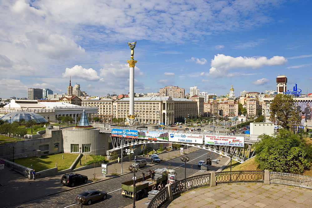 Elevated view over Maidan Nezalezhnosti (Independence Square), Kiev, Ukraine, Europe