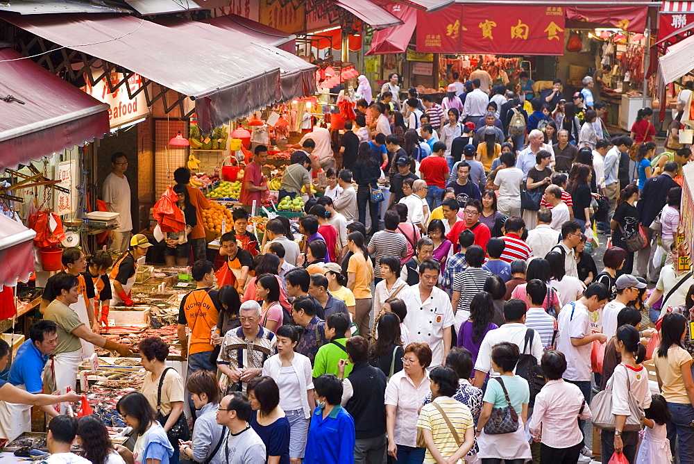 Market scene, Wan Chai, Hong Kong Island, Hong Kong, China, Asia