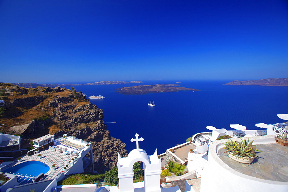 View of caldera from Imerovigli, Santorini, Cyclades, Greek Islands, Greece, Europe