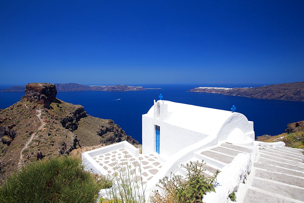 Church at Imerovigli, Santorini, Cyclades, Greek Islands, Greece, Europe