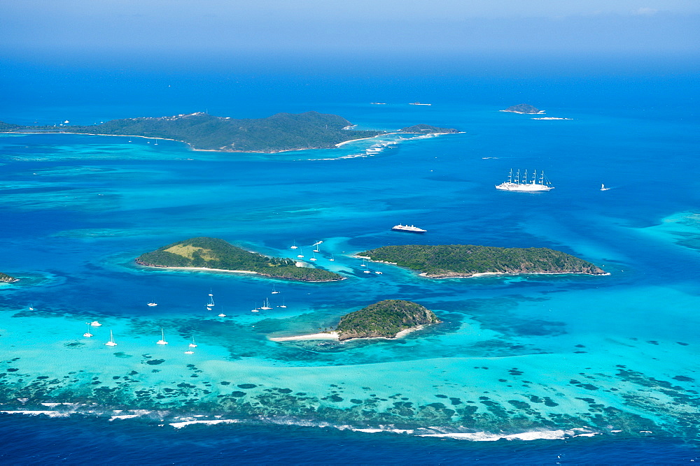 Tobago Cays and Mayreau Island, St. Vincent and The Grenadines, Windward Islands, West Indies, Caribbean, Central America