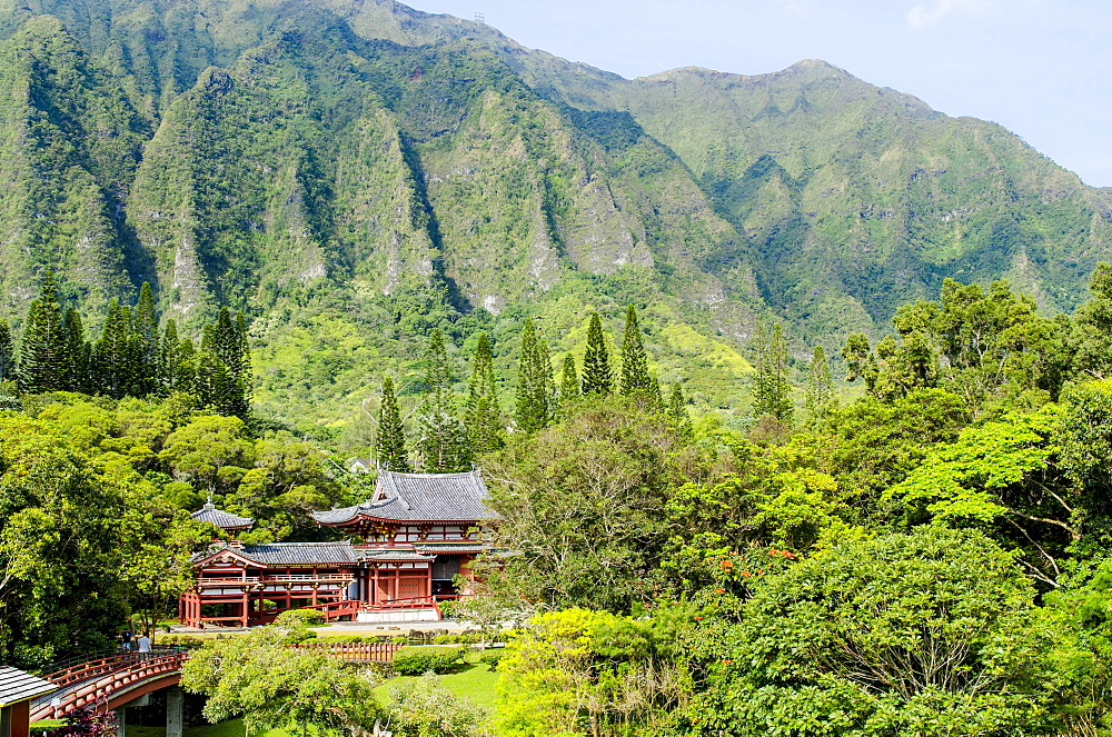 Byodo-In Temple, Valley of The Temples, Kaneohe, Oahu, Hawaii, United States of America, Pacific