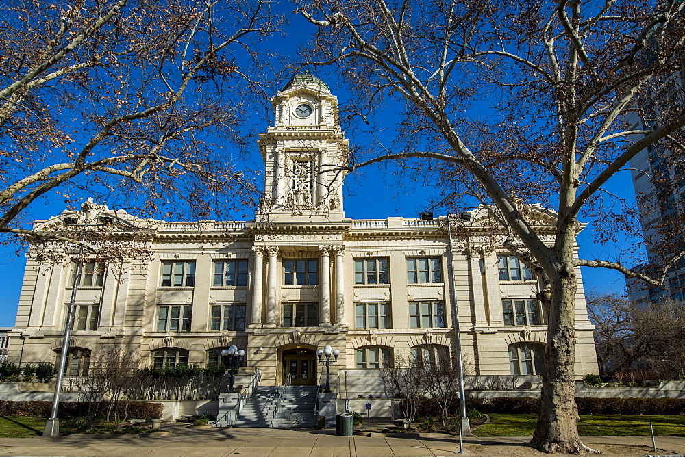 Sacramento City Hall building from Cesar E. Chavez Plaza, Sacramento, California, United States of America, North America