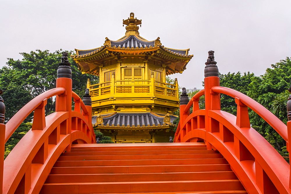 The pagoda at the Chi Lin Nunnery and Nan Lian Garden, Kowloon, Hong Kong, China, Asia