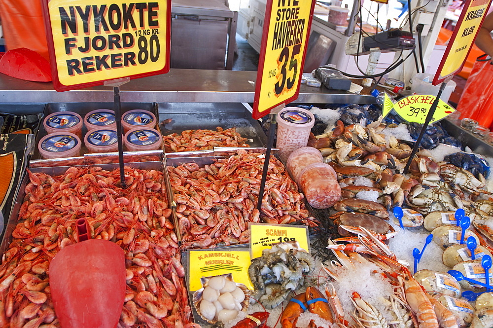 Shopping for shrimp at the market, Bergen, Norway, Scandinavia, Europe